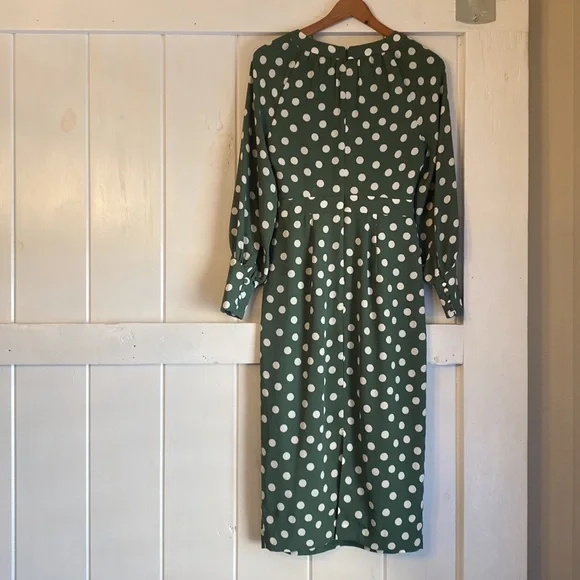 EUC. Boden Portia dress in green and white polka dot key hole slit. 4L - Picture 2 of 6